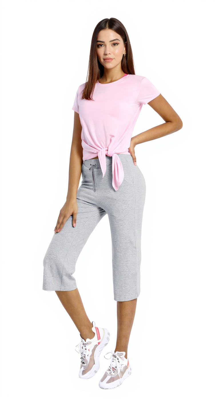 Capri Leggings in Heather Gray — The Petite Legging Edit style look